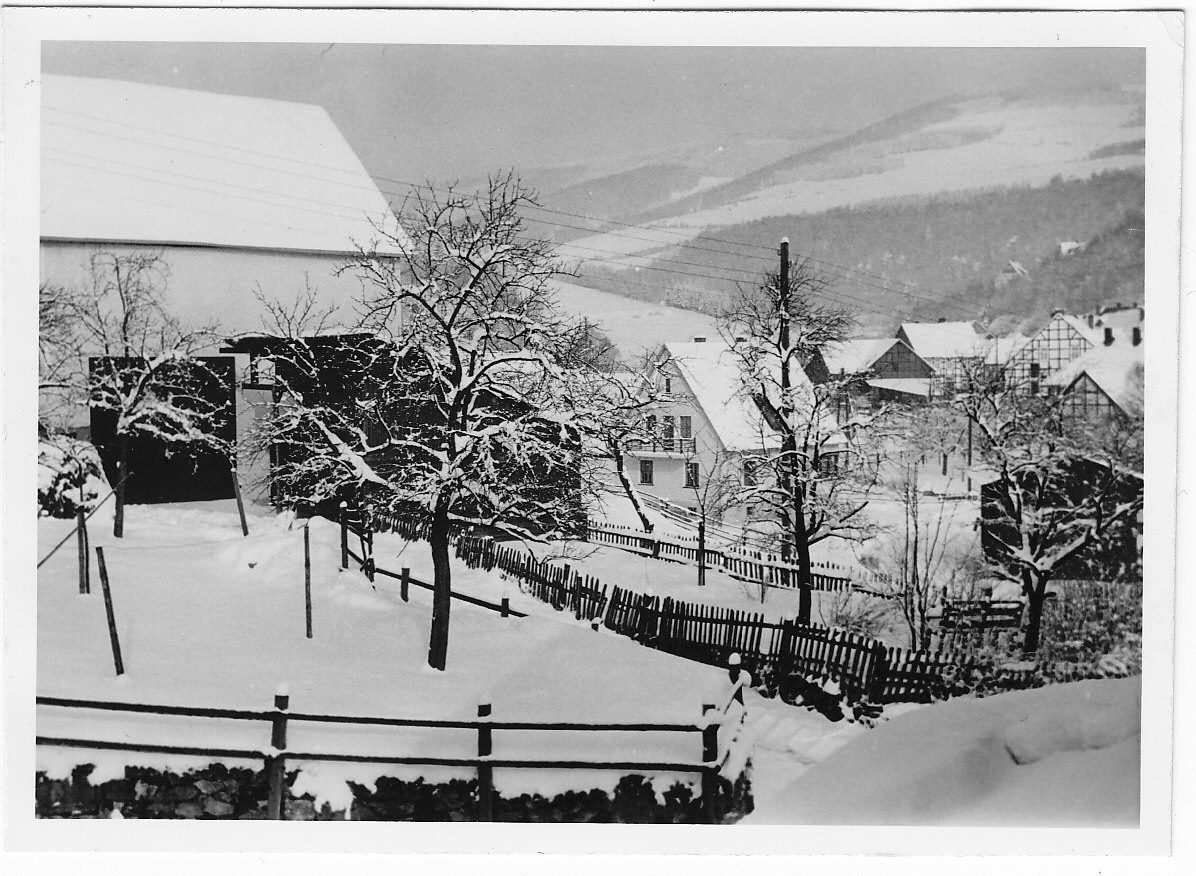 Verschneites Dorf 1958